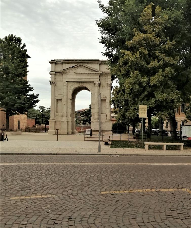 Castle View Lodge Intero Appartamento Verona Centro Storico Zewnętrze zdjęcie