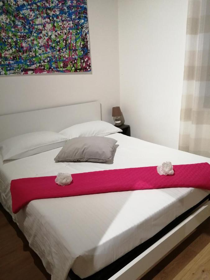 Castle View Lodge Intero Appartamento Verona Centro Storico Zewnętrze zdjęcie